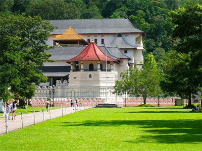 Kandy  Tooth Relic Temple